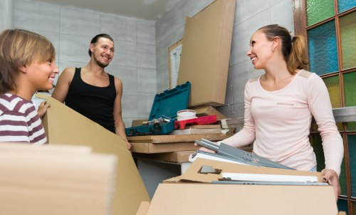Moving team supporting a local Hornsey home removal